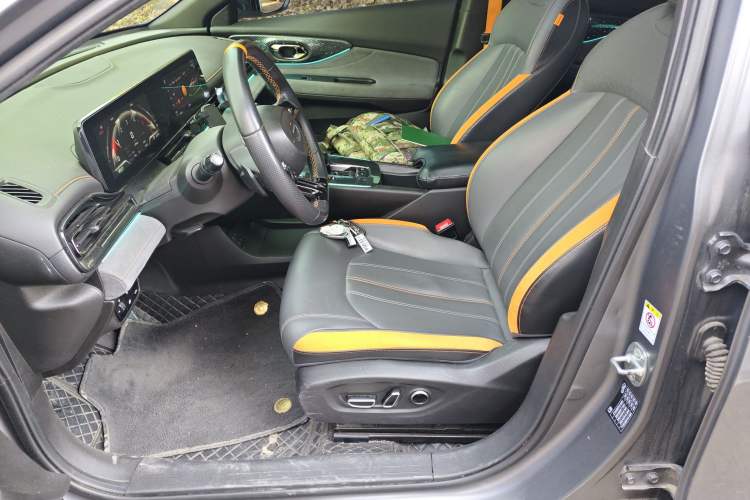 Used GAC Trumpchi EMPOW 2022 270T DCT J16 R-Style Track Edition Left Front Seat