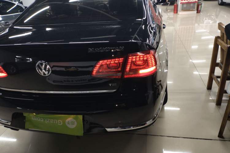 Used Volkswagen Magotan 2015 Facelift 1.8TSI Luxury Model
