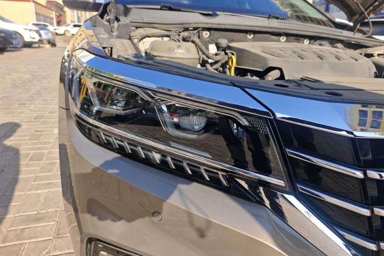 Used Volkswagen Passat 2020 330TSI Luxury Edition China VI