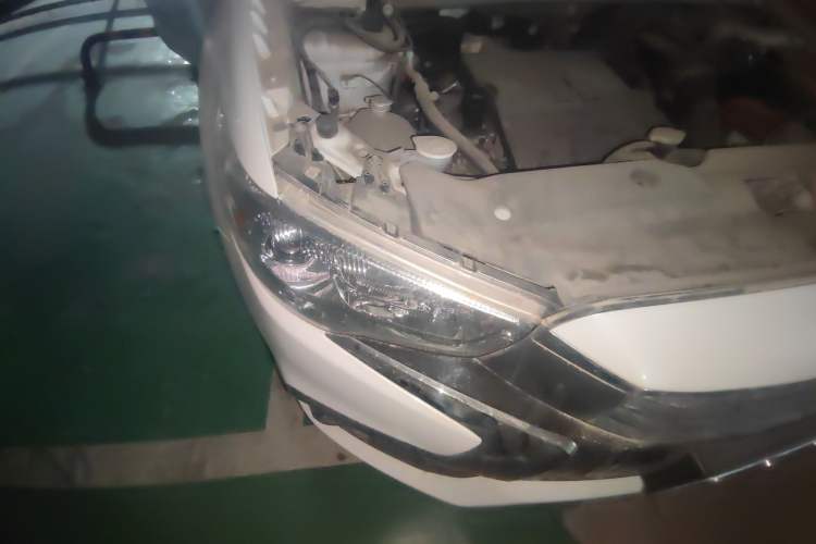 Used Mitsubishi ASX 2016 1.6L Manual Two-Wheel Drive Pioneer Edition
