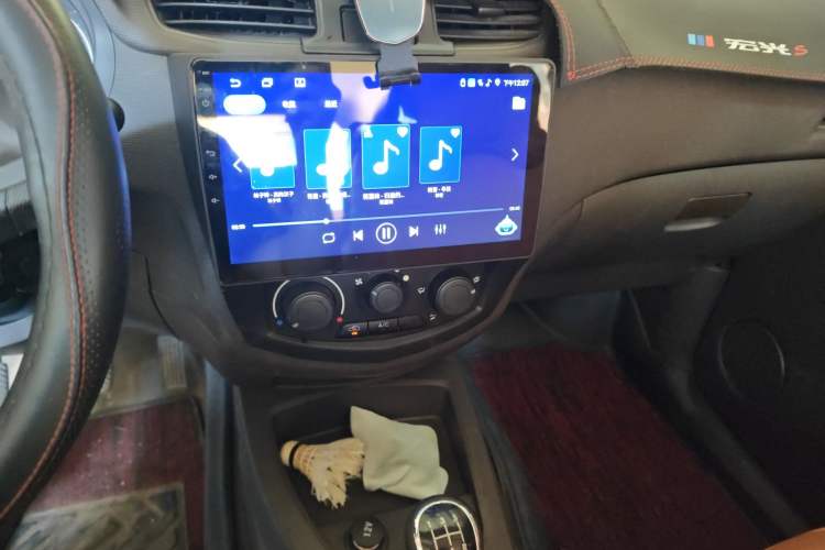 Used Wuling Hongguang 2015 1.2L S Base Model China V Standard
