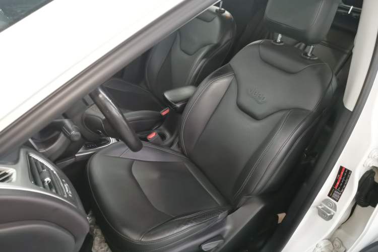 Used Jeep Compass 2017 200T Automatic Family Edition