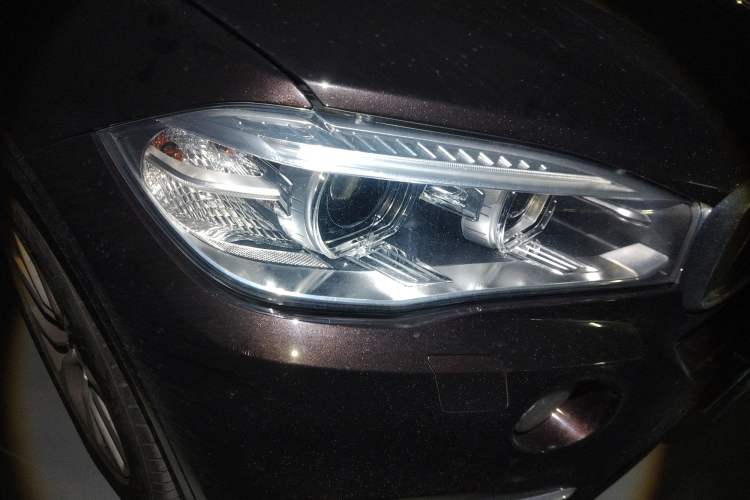 Used BMW X5 2018 xDrive28i
