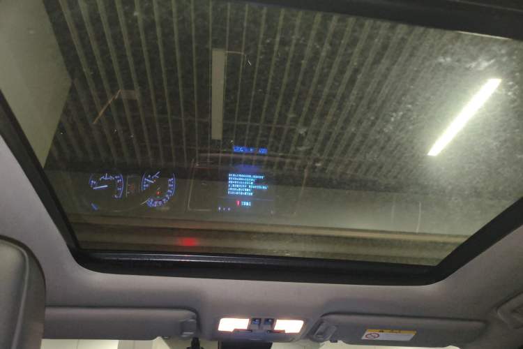 Used Toyota Highlander 2018 2.0T Four-Wheel Drive Luxury Edition 7 Seats China V Emission Standard