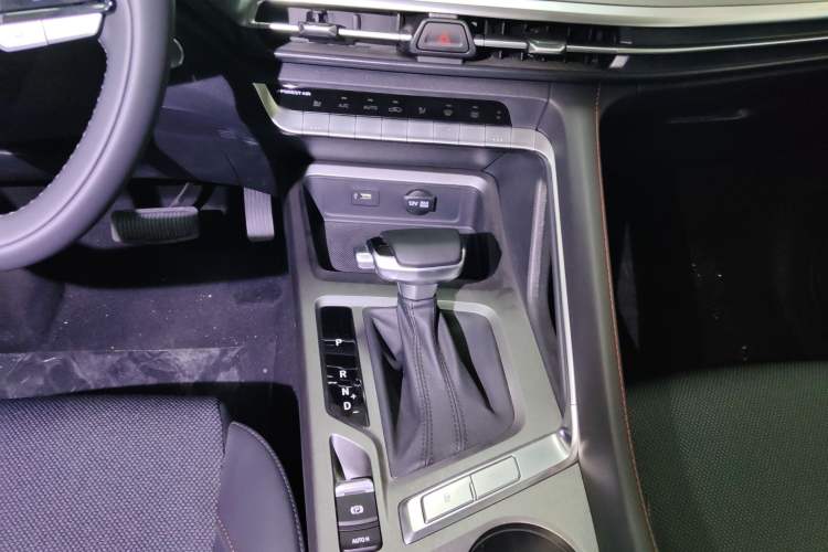 Used Changan CS35PLUS 2023 Enjoy Edition 1.4T DCT Luxury Model
