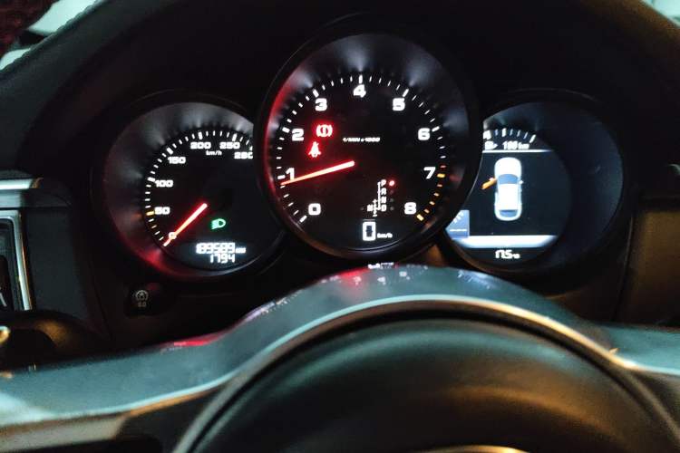 Used Porsche Macan 2014 Macan 2.0T Instrument Cluster