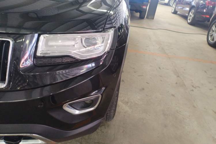 Used Jeep Grand Cherokee 2014 3.0L Comfort Navigation Edition