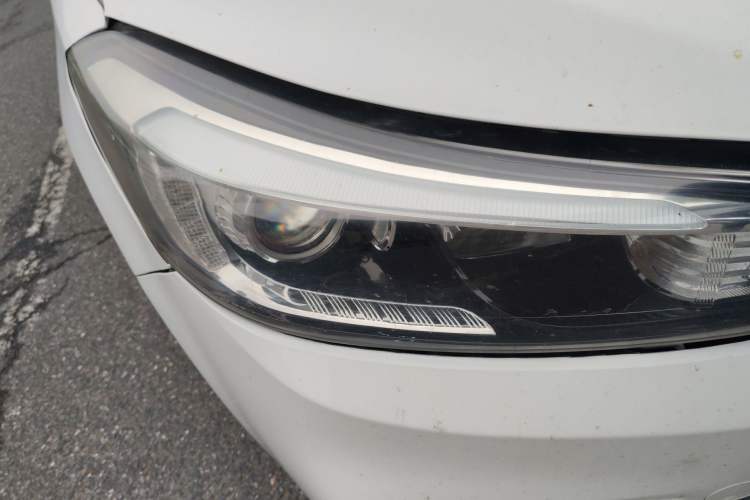 Used Kia K3 2016 1.6L Automatic GLS Right Front Headlight