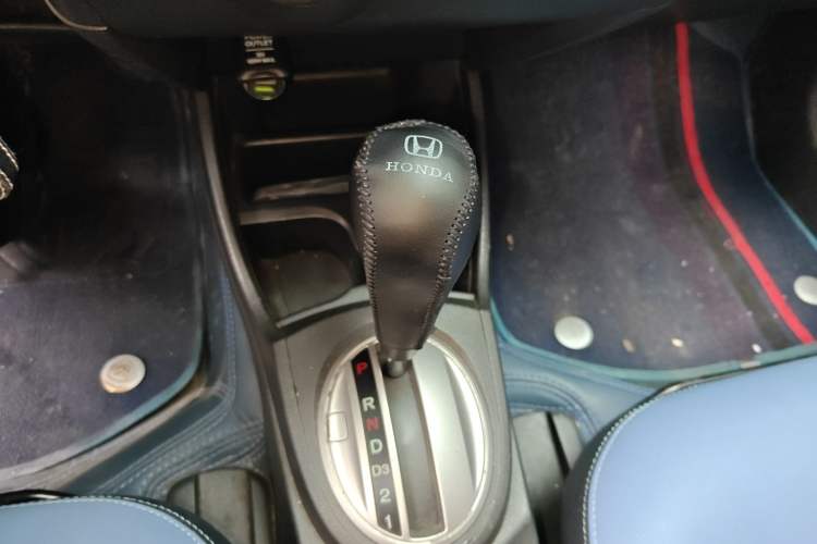 Used Honda Fit 2011 1.3L automatic comfort version
