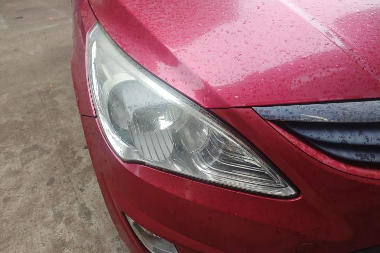 Used Hyundai Verna (older generation) 2010 Sedan 1.4L Manual Standard GL Model
