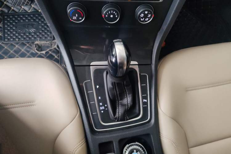 Used Volkswagen Golf 2017 230TSI Automatic Comfort Edition – Celebrating Milestone of One Million Units