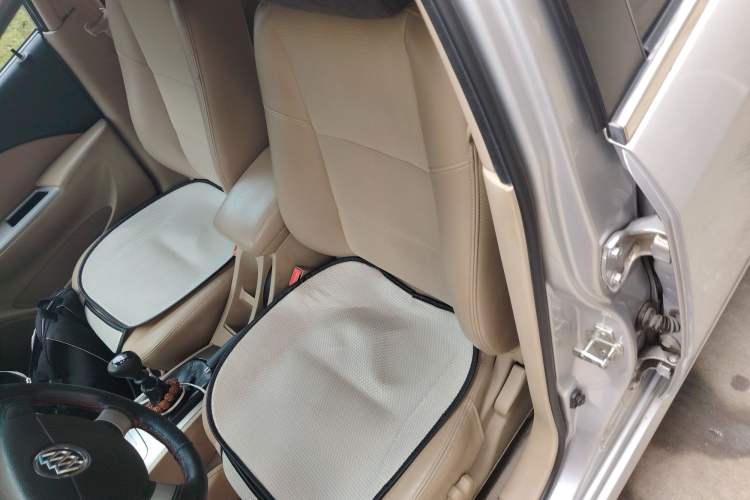 Used Buick Excelle 2013 1.5L Manual Classic Model