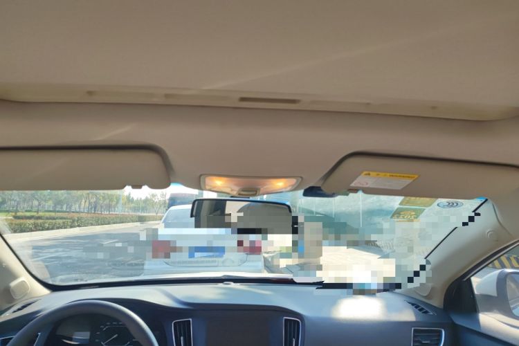 Used Roewe 360 2015 1.5L Automatic Luxury Edition
