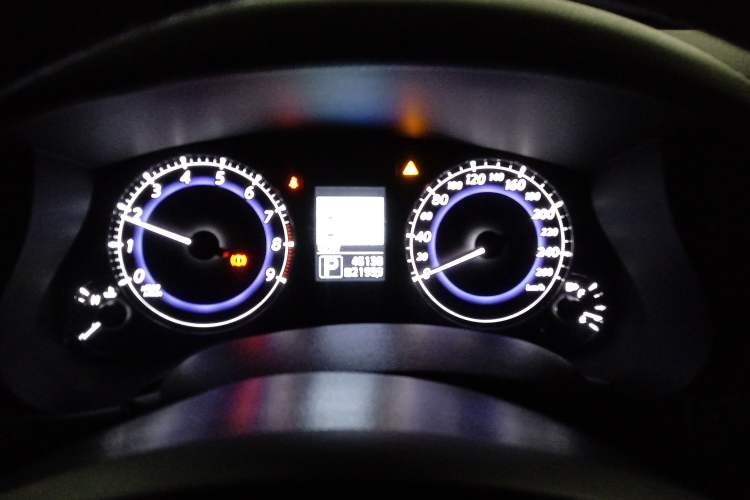 Used Infiniti QX50 2013 2.5L Two-Wheel-Drive Elegant Edition Instrument Cluster