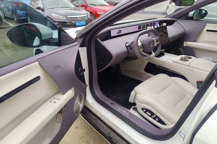 Used Avatr 06 2025 Pro Range-Extended Edition Driver Seat