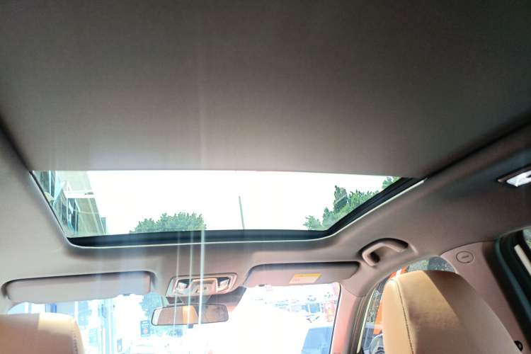 Used CHANGAN UNI-Z New Energy 2024 Blue Whale Smart Electric iDD 125km Excellence Model Headliner