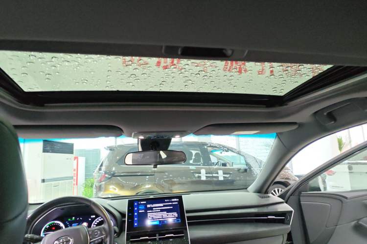 Used Toyota Avalon 2022 Dual-Engine 2.5L Luxury Edition
