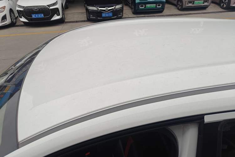 Used Everus VE-1 2021 S Pirelli Edition Roof