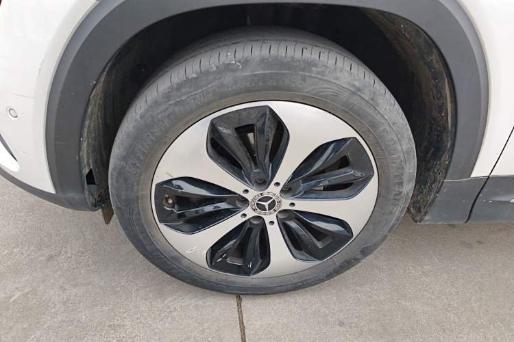 Used Mercedes-Benz GLB 2022 Updated GLB 200 Fashion Edition Left Front Wheel Hub