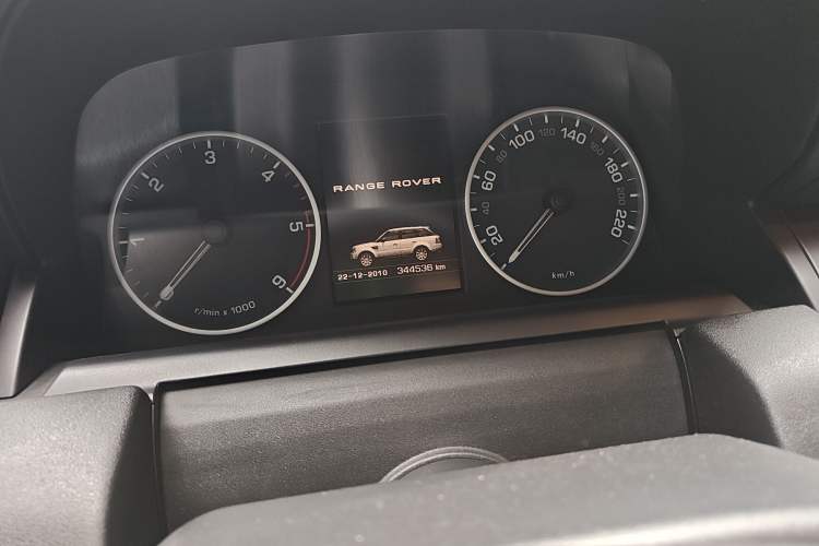 Used Land Rover Range Rover Sport 2012 3.0 TDV6 HSE Diesel Edition
