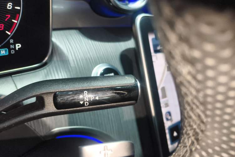 Used Mercedes-Benz C-Class New Energy 2023 Second Facelift C 350 eL
