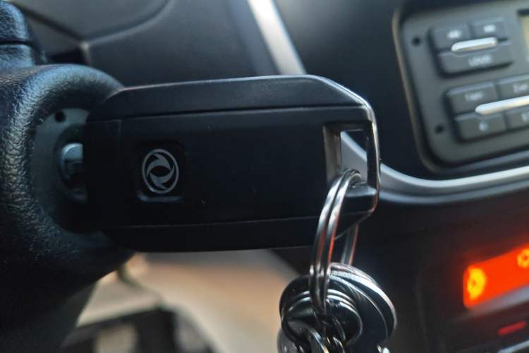 Used Dongfeng Aeolus L60 2015 1.8L Manual New Enjoyment Version