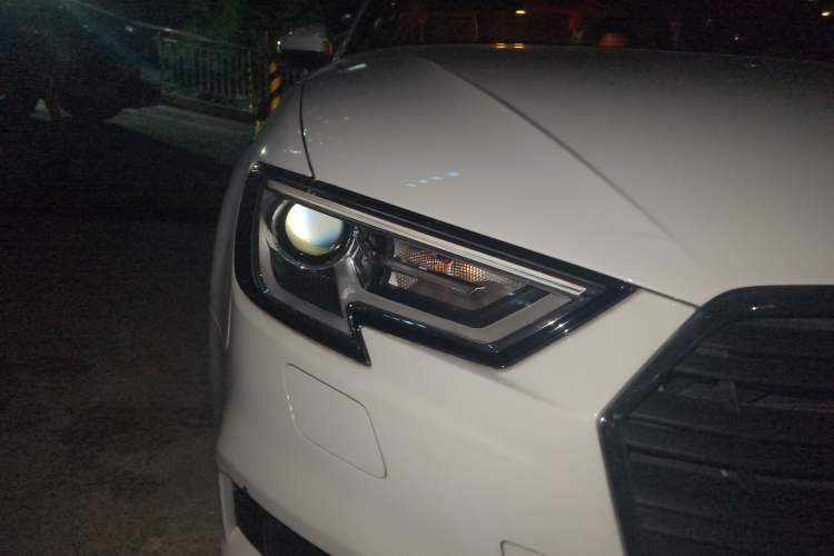 Used Audi A3 2018 30th Anniversary Edition Sportback 35 TFSI Ambition Model Right Front Headlight