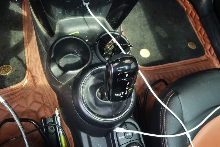 Used MINI 2018 1.5T ONE PLUS Five-Door Edition Gear Lever