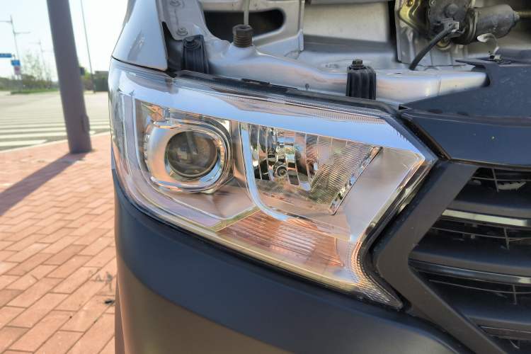 Used Kuayue Kuayue Xing V3 2022 1.5L Gasoline Standard Model 6-Seater Passenger Vehicle JL473QH
