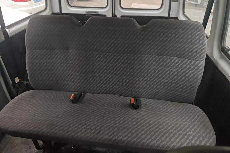 Used Ford Classic Transit 2015 2.8T Diesel Multi-Function Vehicle Short Wheelbase 6-Seater Mid-Roof Edition JX493ZLQ4