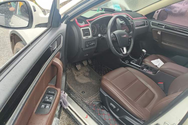 Used Yema T70 2016 Upgraded Model 1.5T Manual Luxury Version