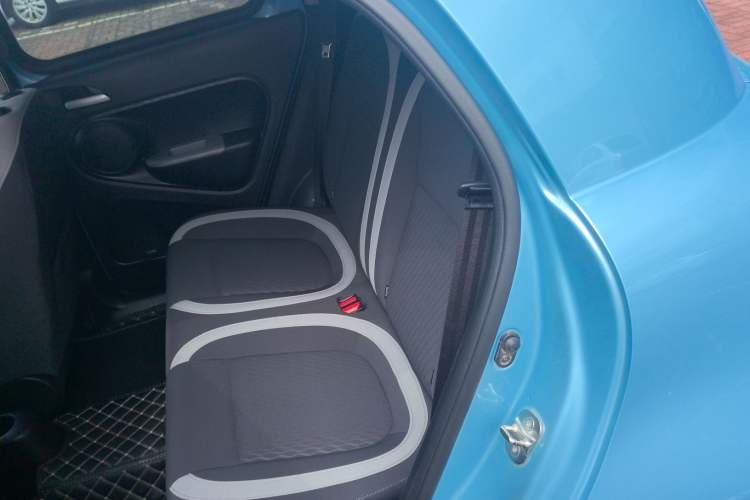 Used ORA Black Cat 2022 301km "Cute & Dynamic" Phosphate Iron Lithium Left Rear Seat