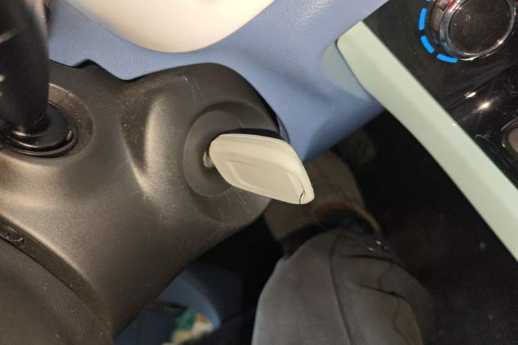 Used Dongfeng NAMMI BOX 2022 Chasing Wind Edition 331KM Advanced Model
