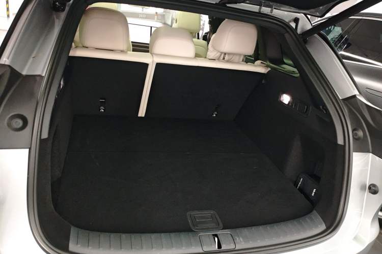 Used Li Auto Li Auto i6 2025 Model Two-Wheel-Drive Standard Type