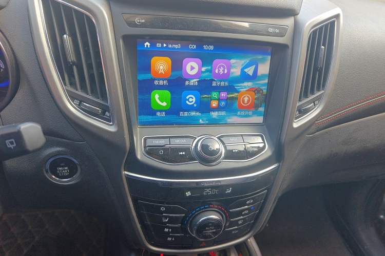 Used CHANGAN CS75 2017 Shangkui Edition 1.5T Automatic Fengyue Model
