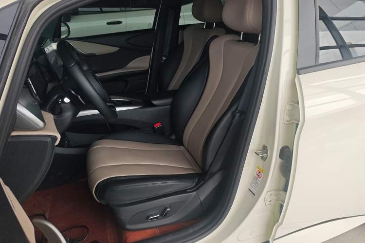 Used BYD Dolphin 2025 Intelligent Driving Version 410 km Fashion Edition
