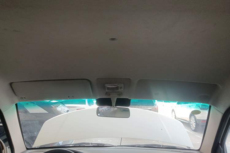 Used Jinbei Hiace X30 2020 1.5L Super-Comfortable Version China VI Standard SWC15M