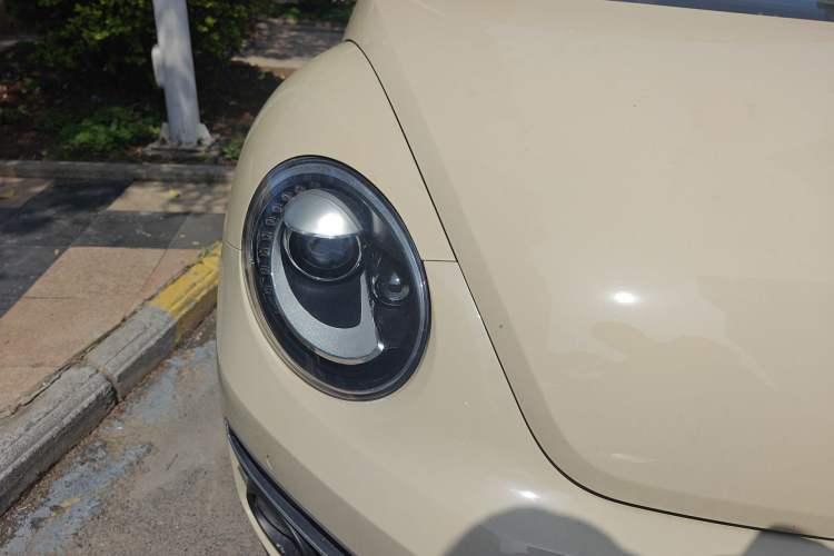 Used Volkswagen Beetle 2019 180TSI Collector's Edition Right Front Headlight