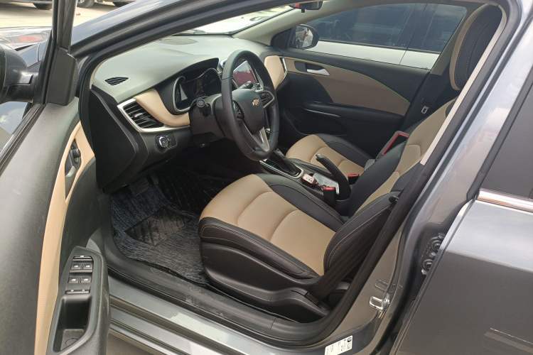 Used Chevrolet Monza 2021 320 Automatic Enjoyment Sunroof Edition