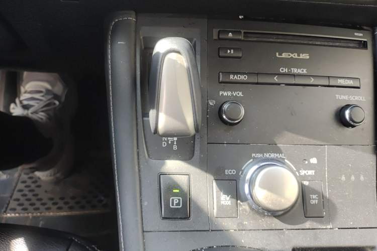 Used Lexus CT 2014 CT200h Elite Edition Monochrome Gear Lever