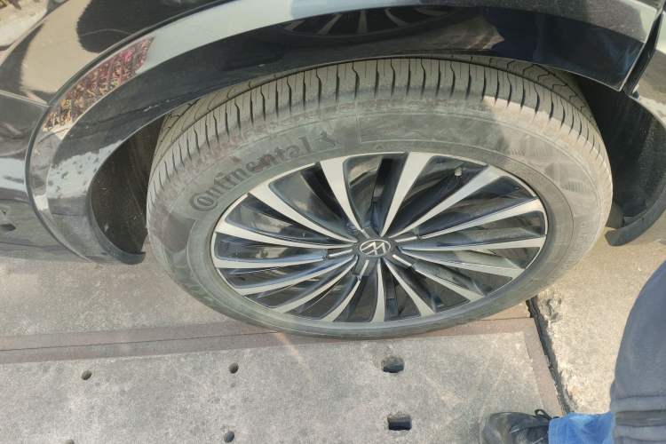 Used Volkswagen Viloran 2020 380TSI Prestige Edition
