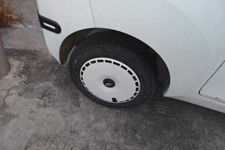 Used Chery QQ Ice Cream 2024 170km Sundae Right Rear Wheel Hub