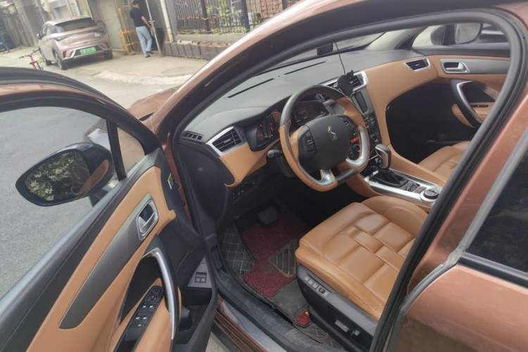Used DS 6 2014 1.6T Prestige Edition THP160