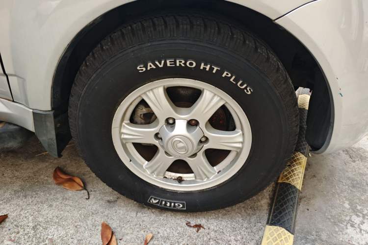 Used Haval H5 Classic 2011 European-style Version Green Quiet 2.0T Automatic 2WD Comfort Model