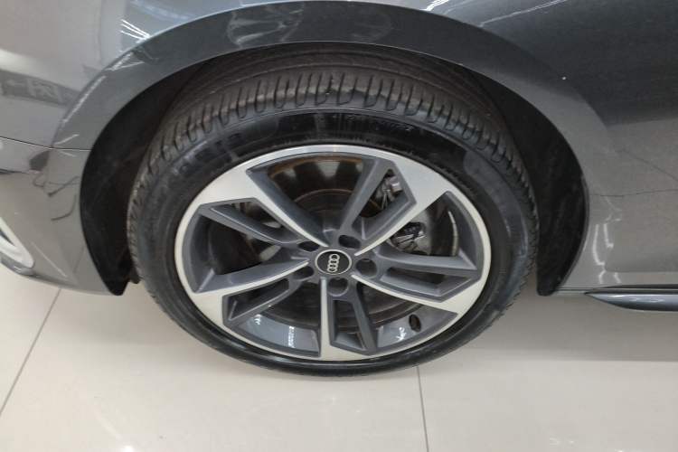 Used Audi A4L 2024 40 TFSI Fashion Dynamic Model
