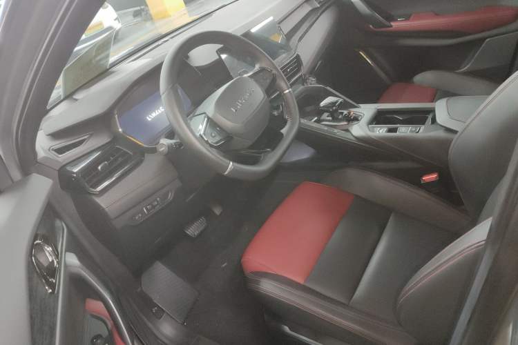 Used Lynk & Co 06 2020 1.5T JinPro model
