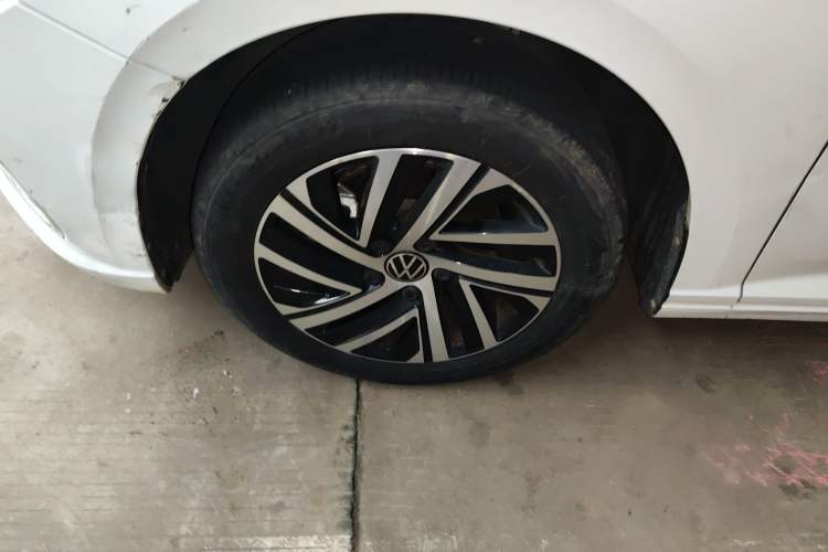 Used Volkswagen Lavida 2024 300TSI DSG Full-Comfort Edition Left Front Wheel Hub