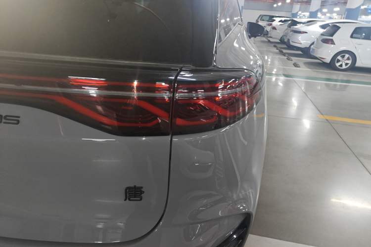 Used BYD Tang New Energy 2025 DM-i 115KM Prestige Model
