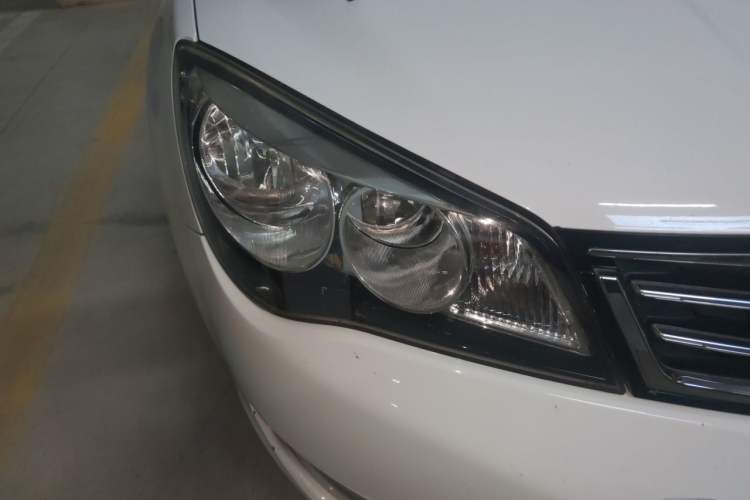 Used Roewe 350 2014 1.5L Automatic Xunda Edition
