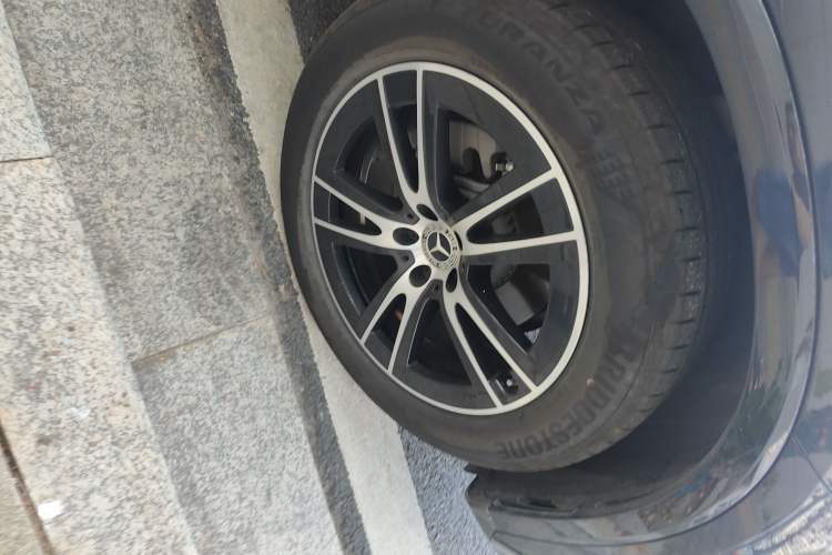 Used Mercedes-Benz GLC 2024 GLC 260 L 4MATIC Luxury Model 5 Seats